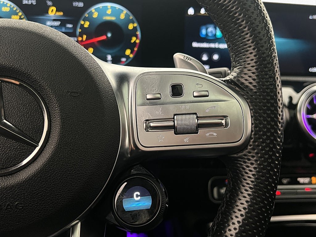Vehicle Image 38