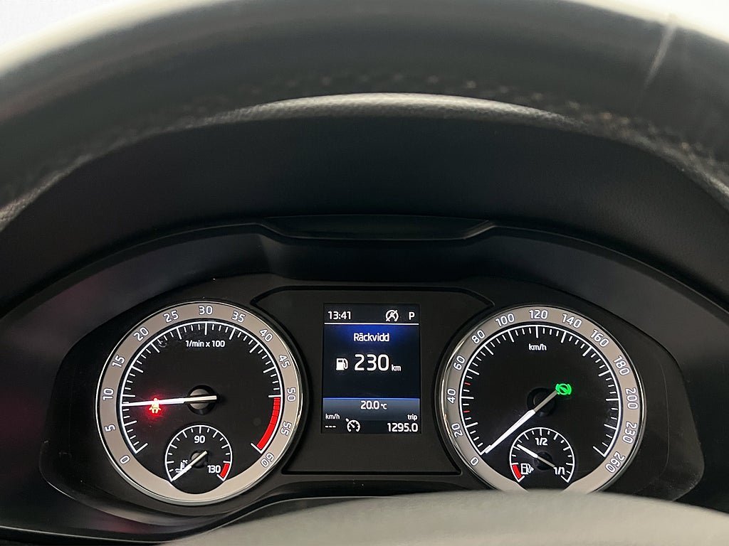 Vehicle Image 17