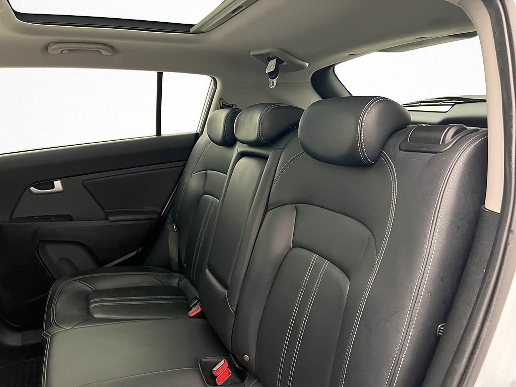 Vehicle Image 23