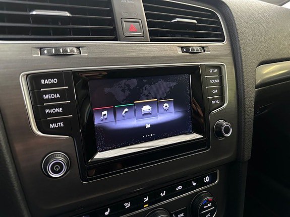 Vehicle Image 17