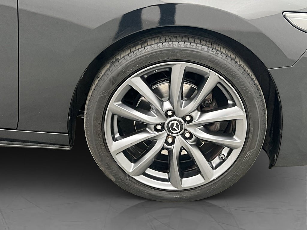 Vehicle Image 31