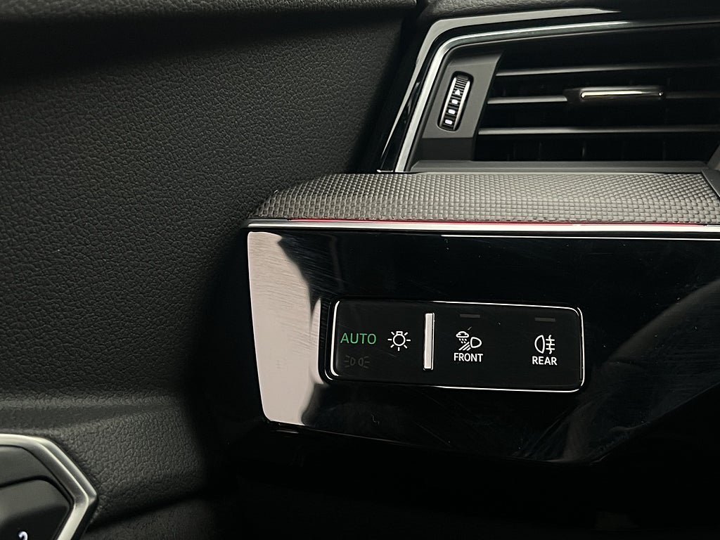 Vehicle Image 34