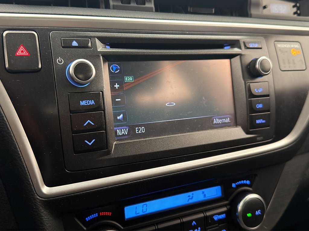 Vehicle Image 21