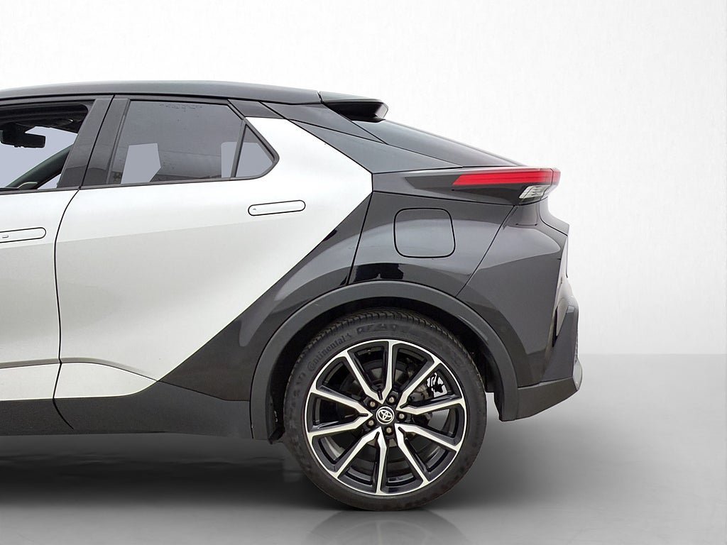 Vehicle Image 36