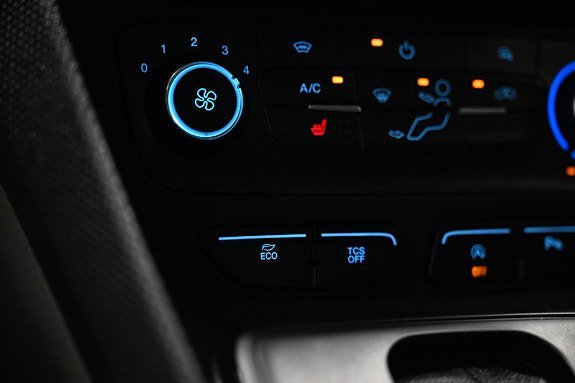 Vehicle Image 28