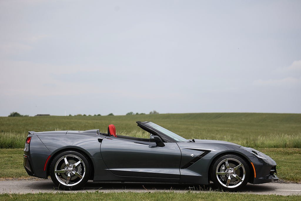 Vehicle Image 9