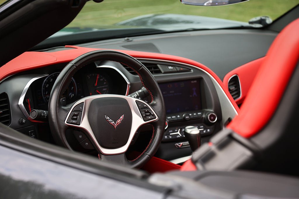 Vehicle Image 16