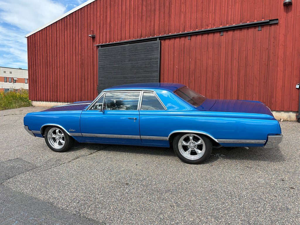 Vehicle Image 6