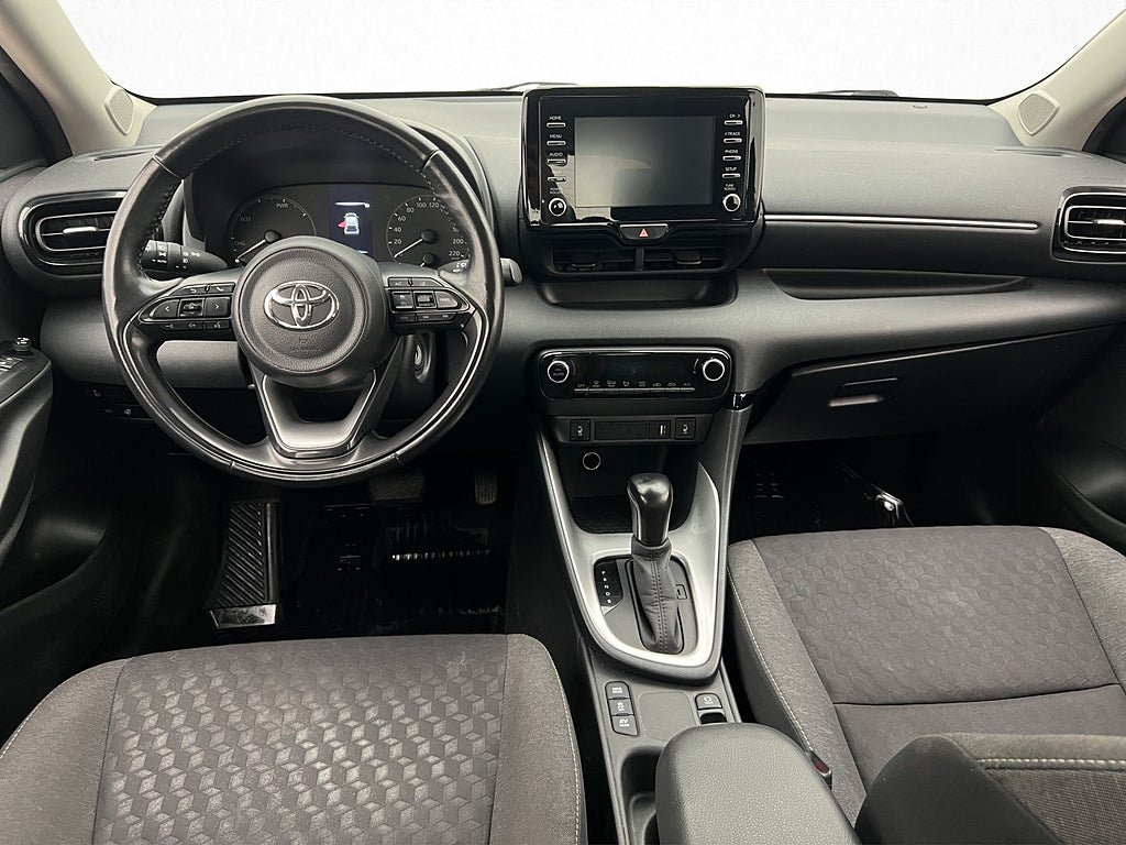 Vehicle Image 10