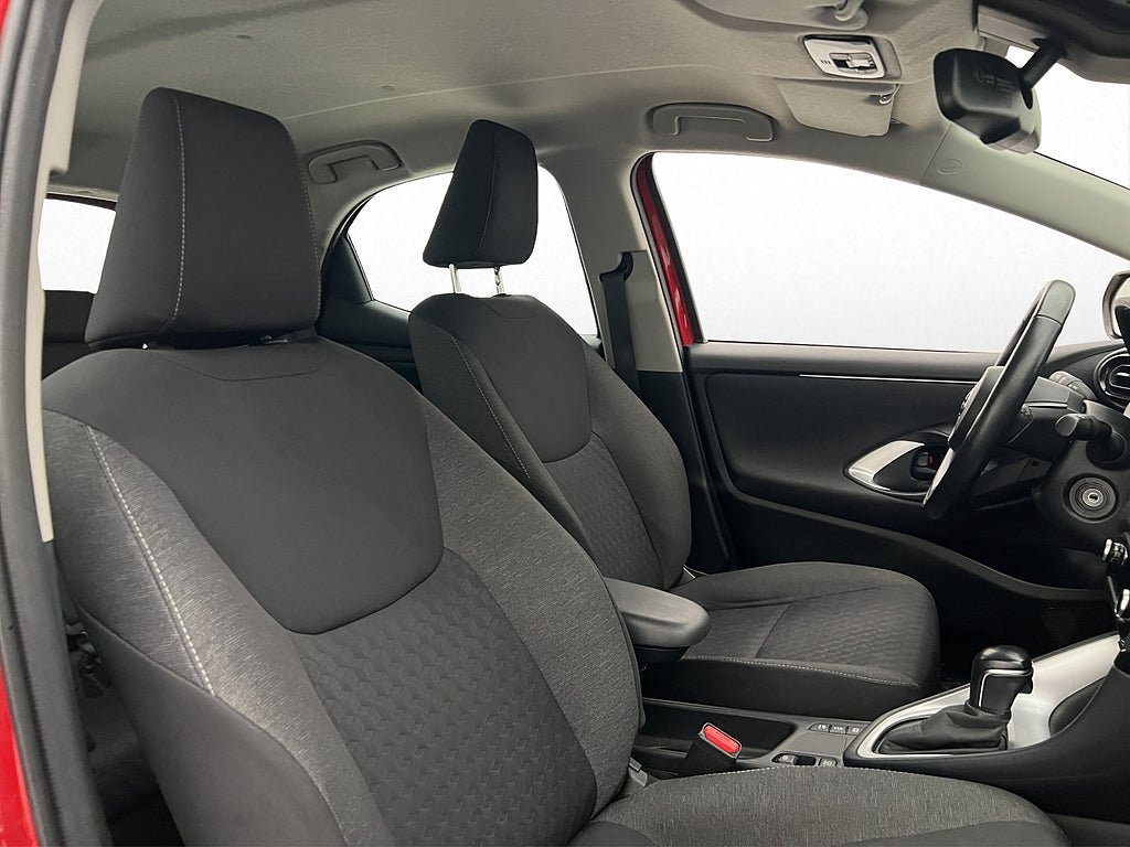 Vehicle Image 11