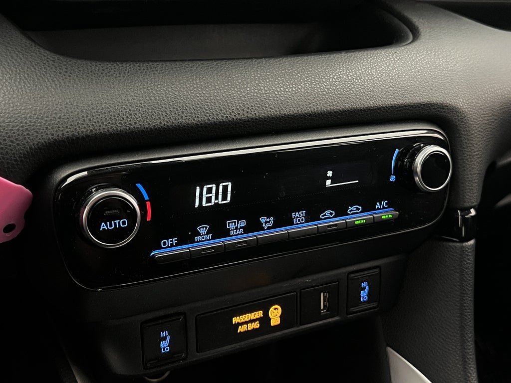 Vehicle Image 19