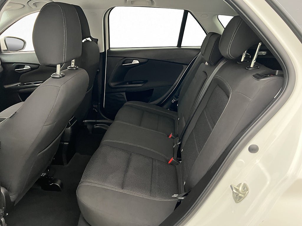 Vehicle Image 17