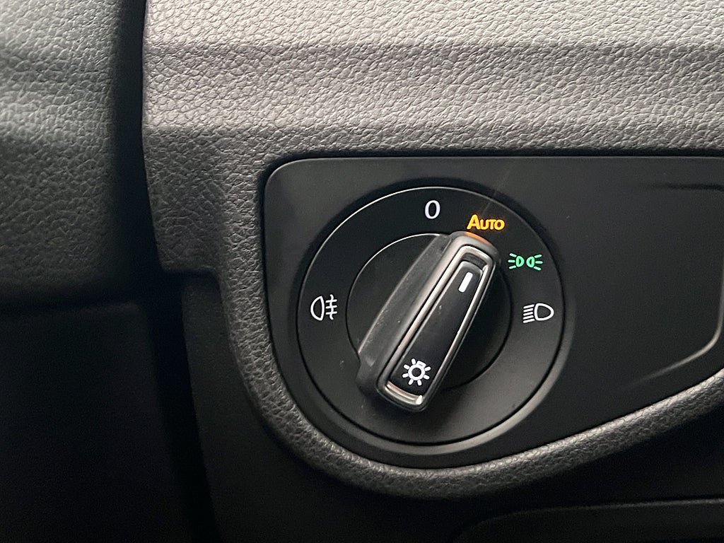 Vehicle Image 27