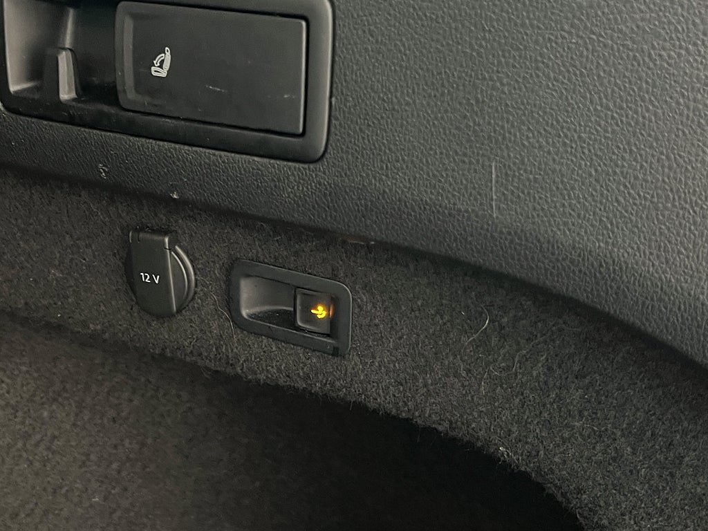 Vehicle Image 33