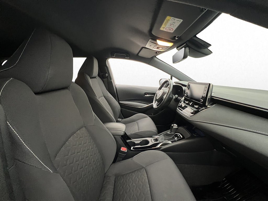 Vehicle Image 9
