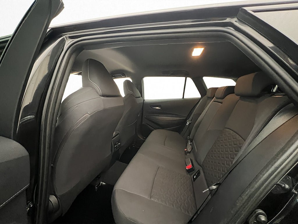 Vehicle Image 13