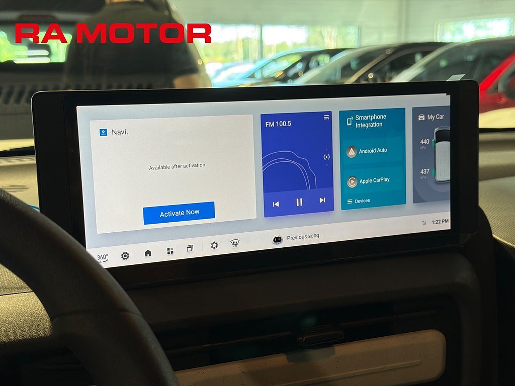 Vehicle Image 11