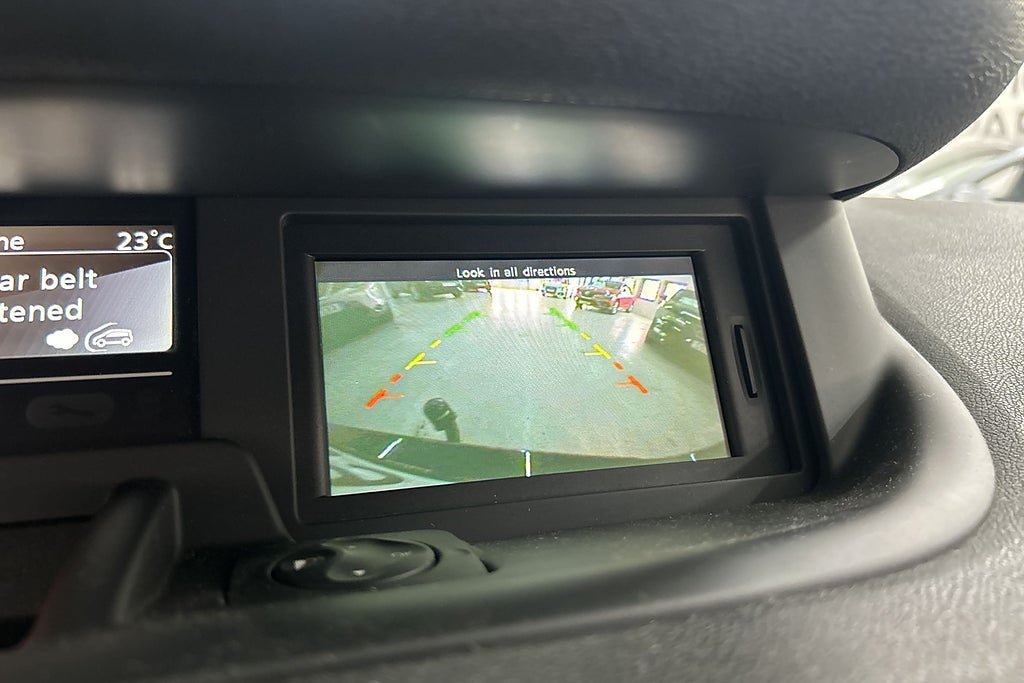 Vehicle Image 23
