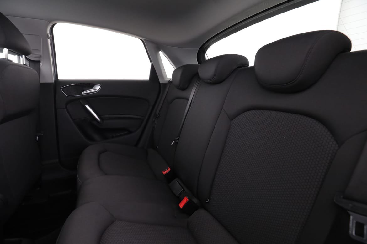 Vehicle Image 15