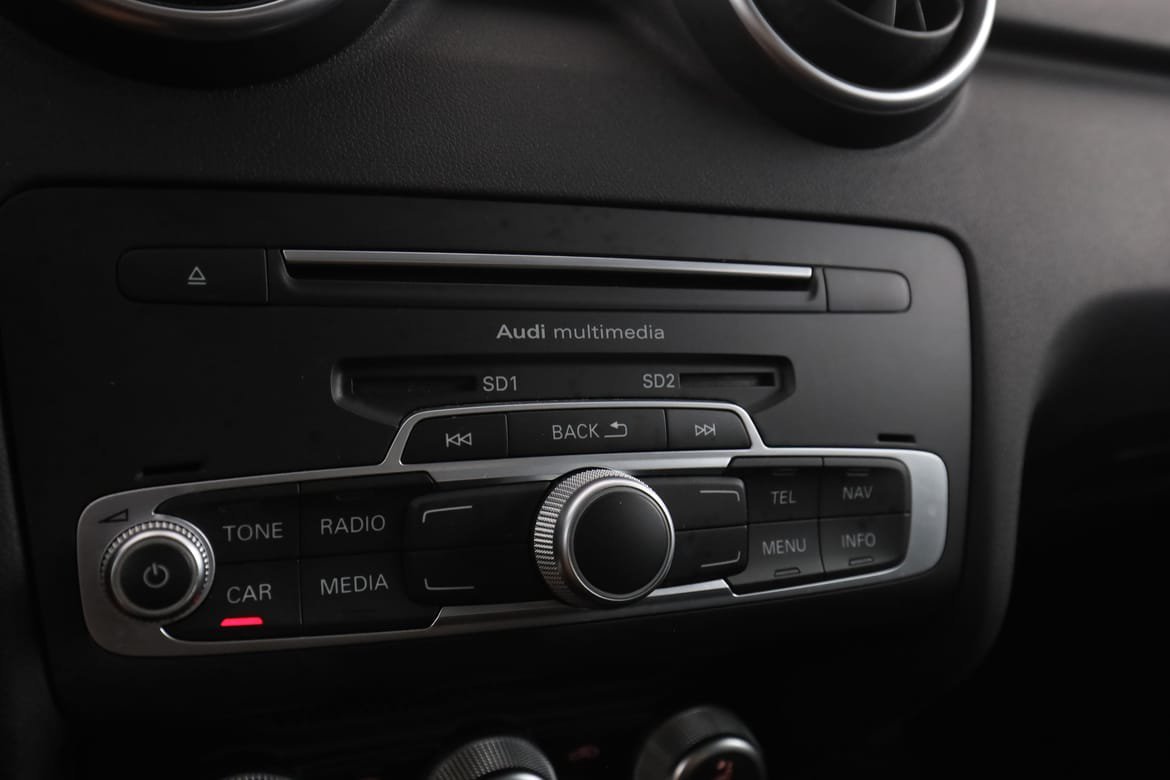 Vehicle Image 22
