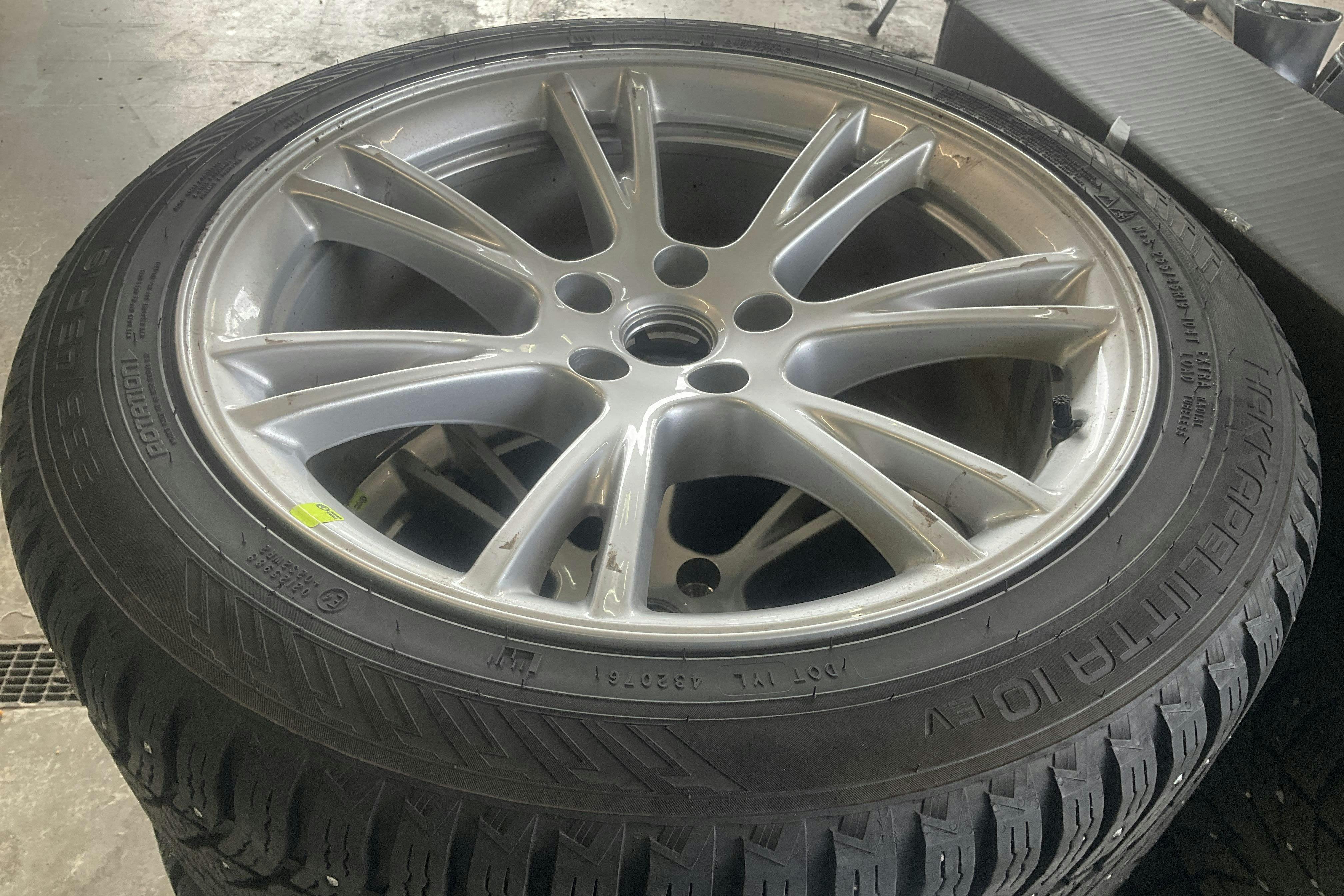 Vehicle Image 18