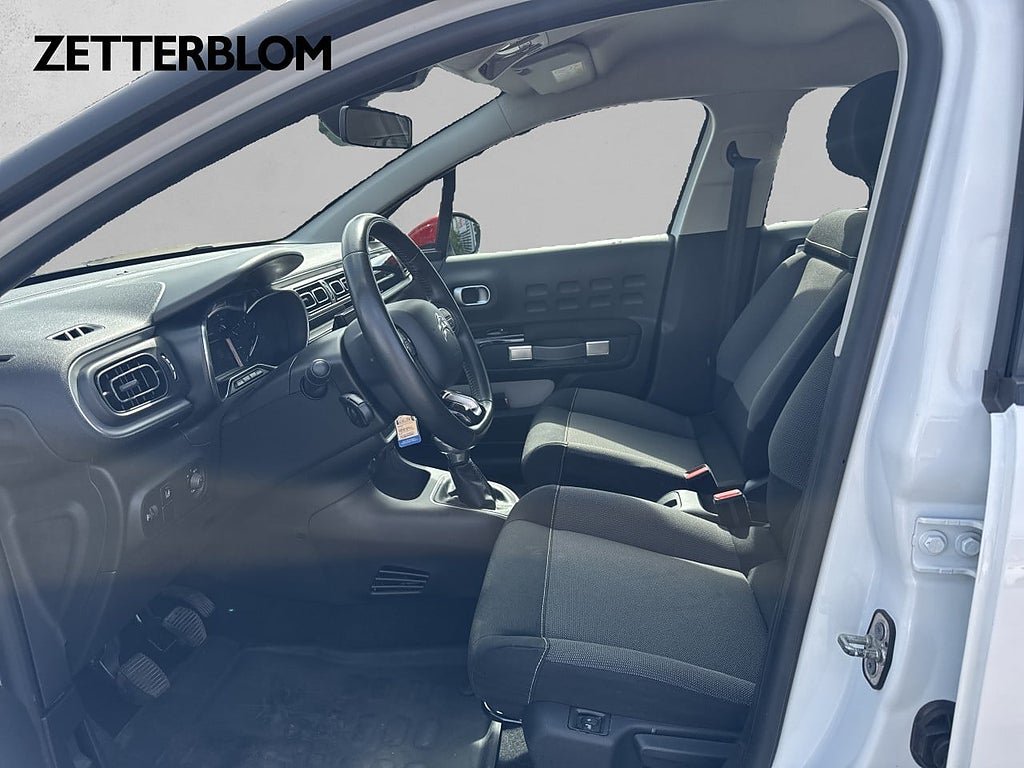 Vehicle Image 7