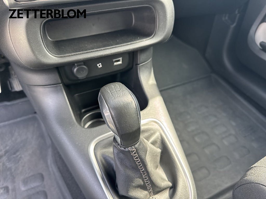 Vehicle Image 14