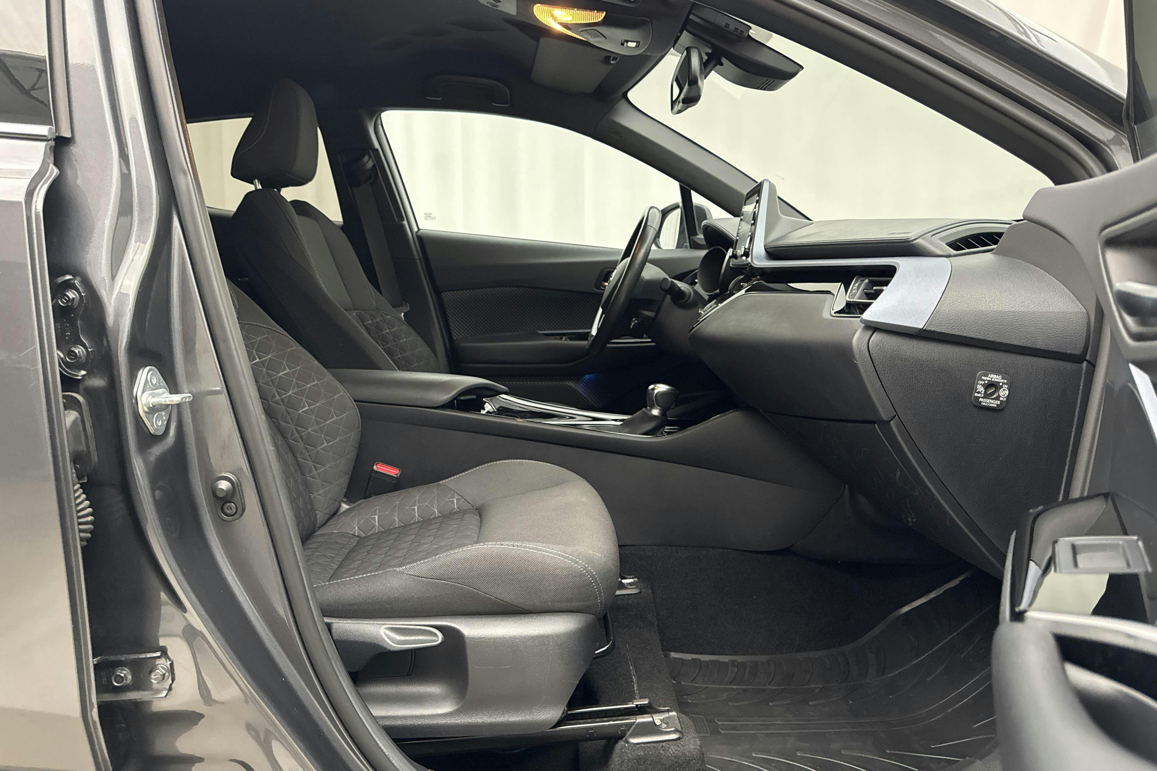 Vehicle Image 7
