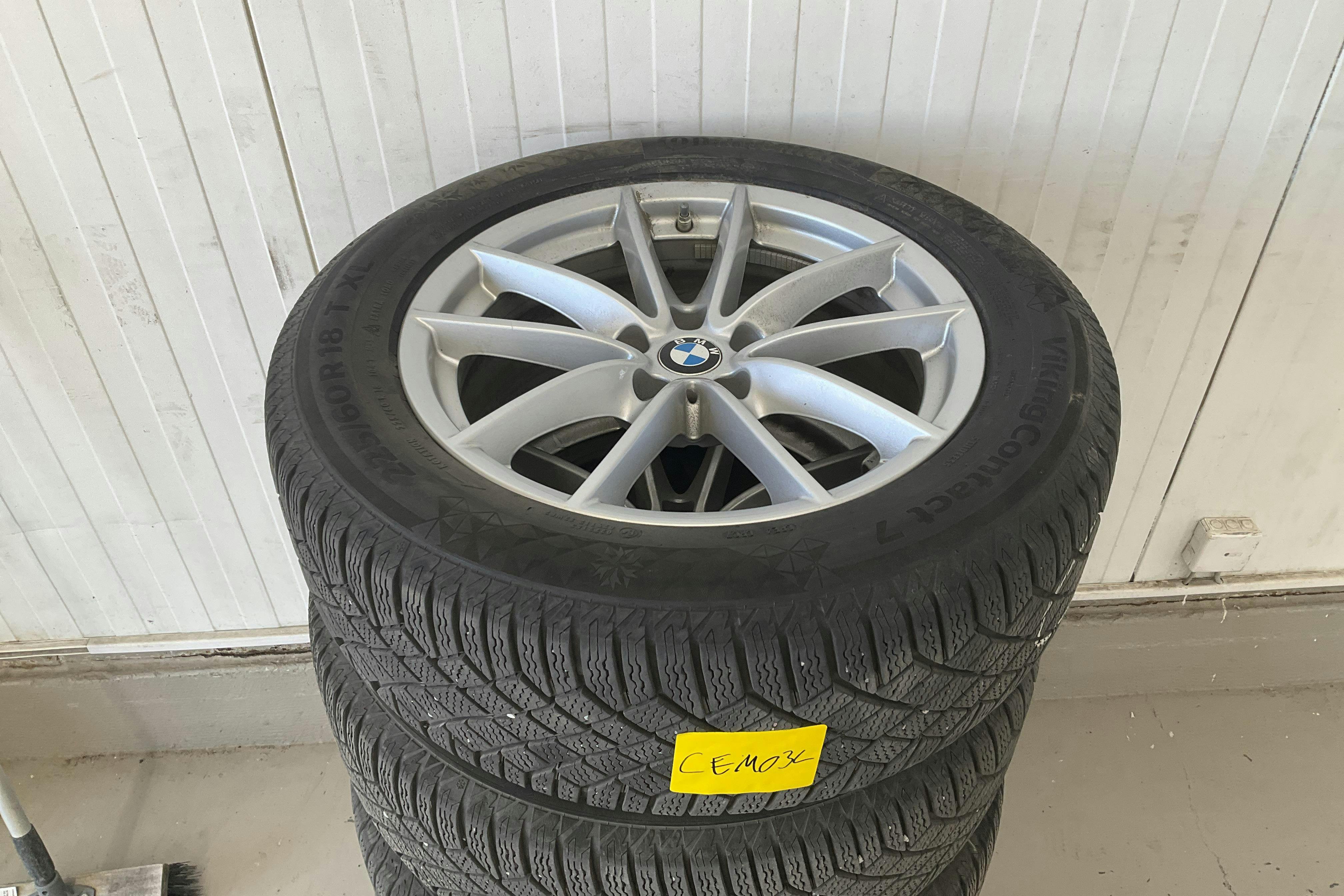 Vehicle Image 17