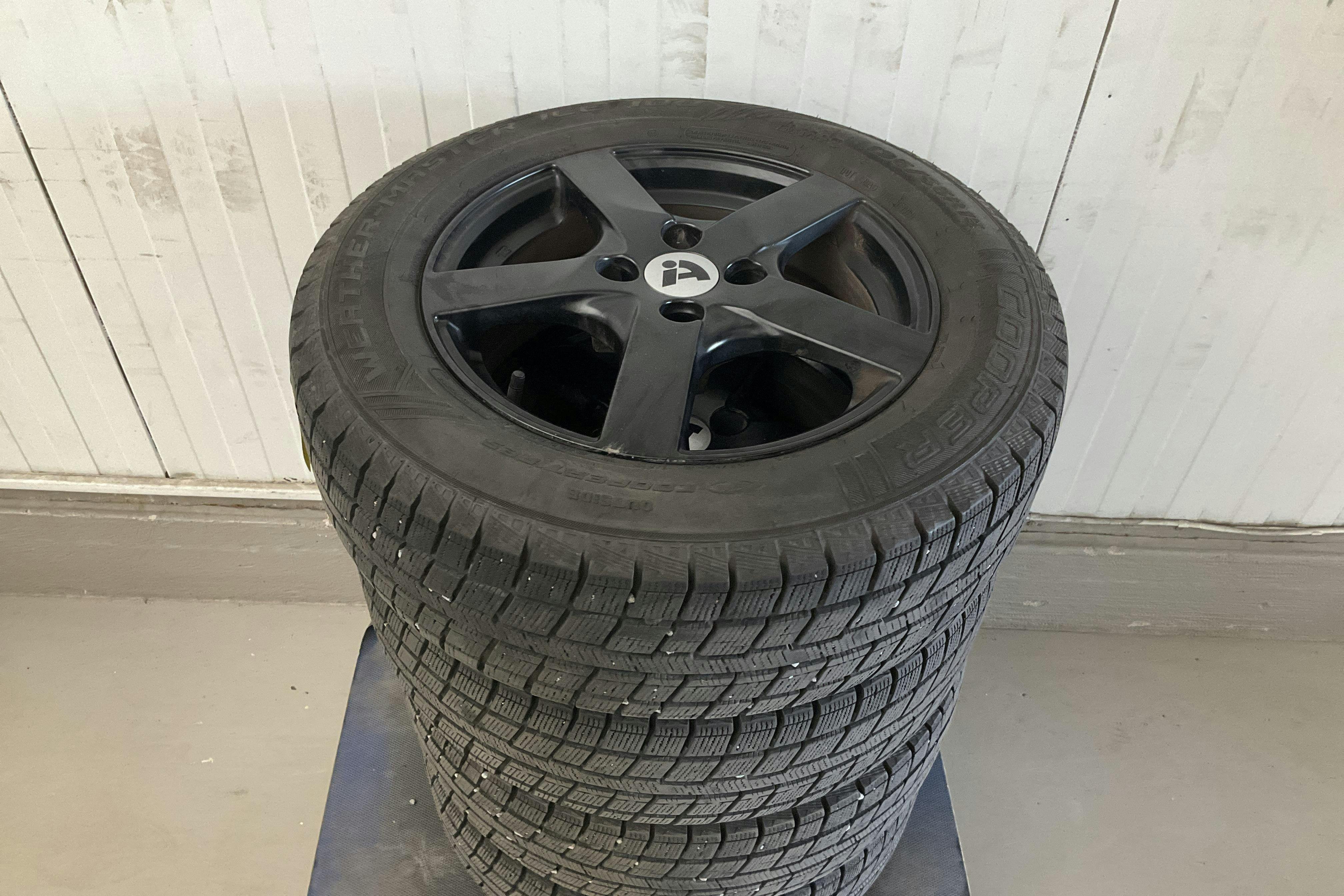 Vehicle Image 16