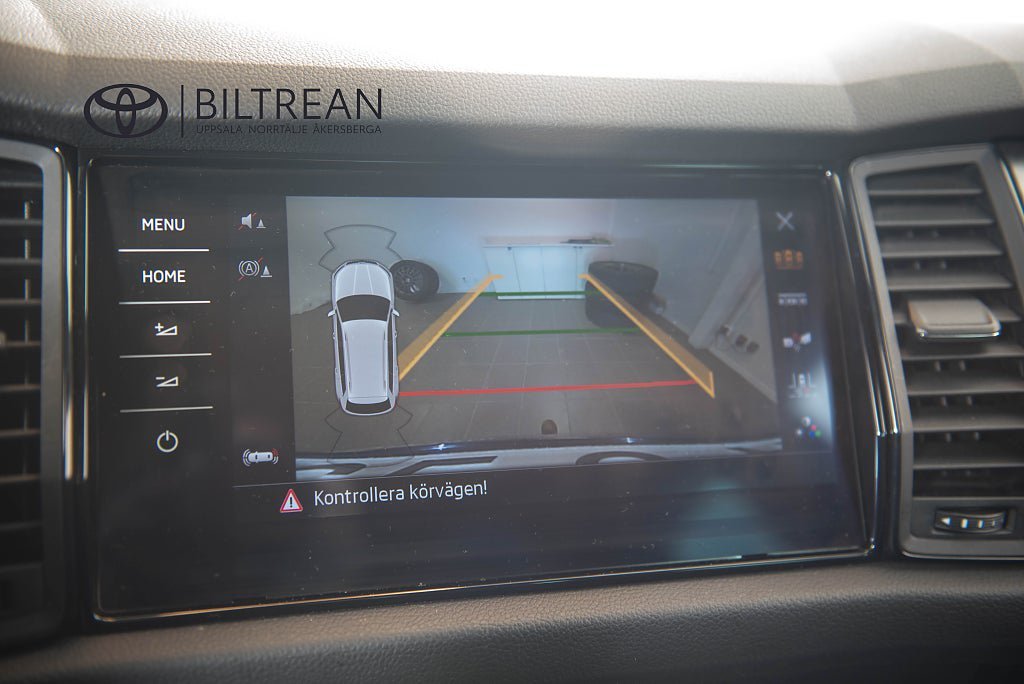 Vehicle Image 17