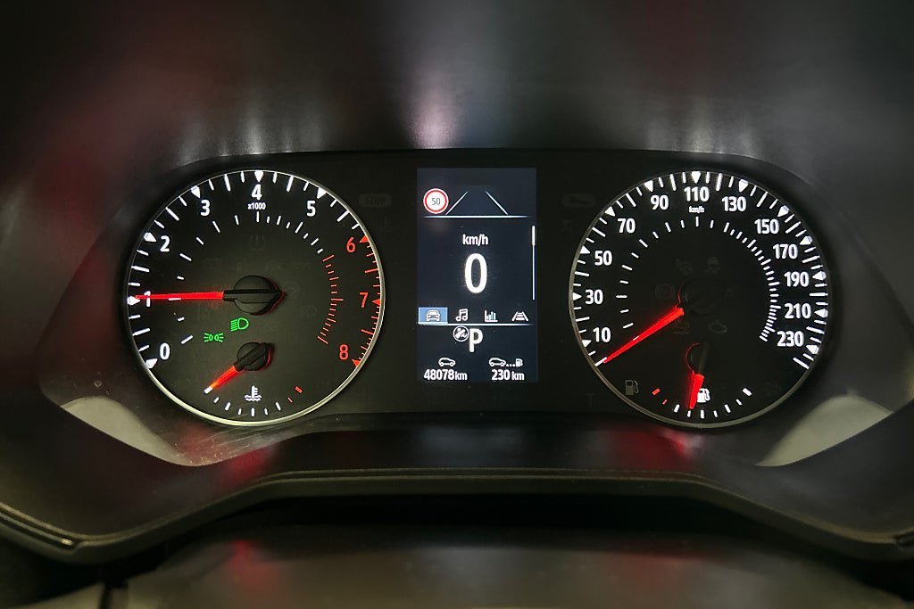 Vehicle Image 12