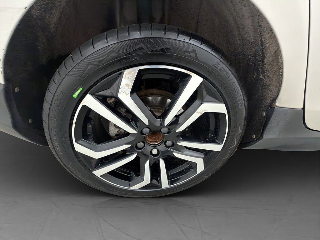 Vehicle Image 31