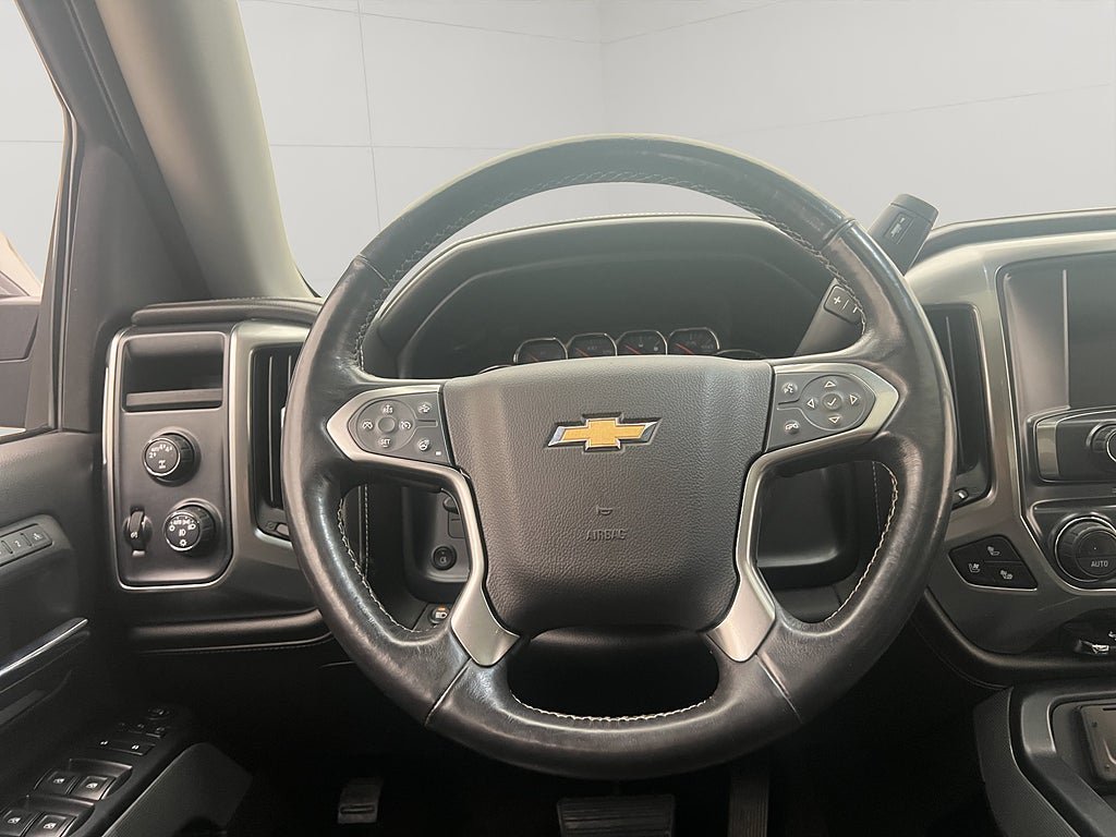 Vehicle Image 21
