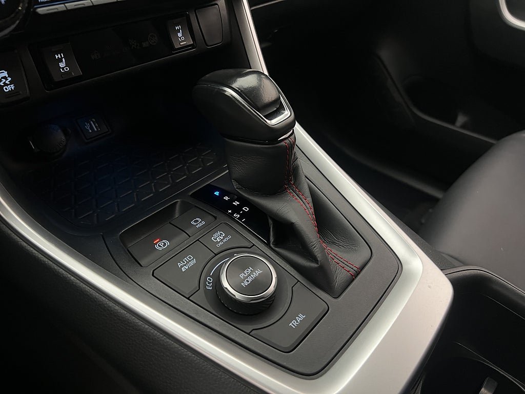 Vehicle Image 22