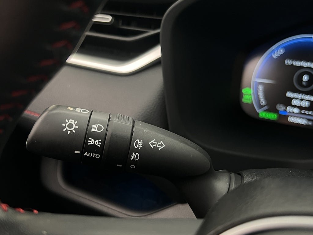 Vehicle Image 23