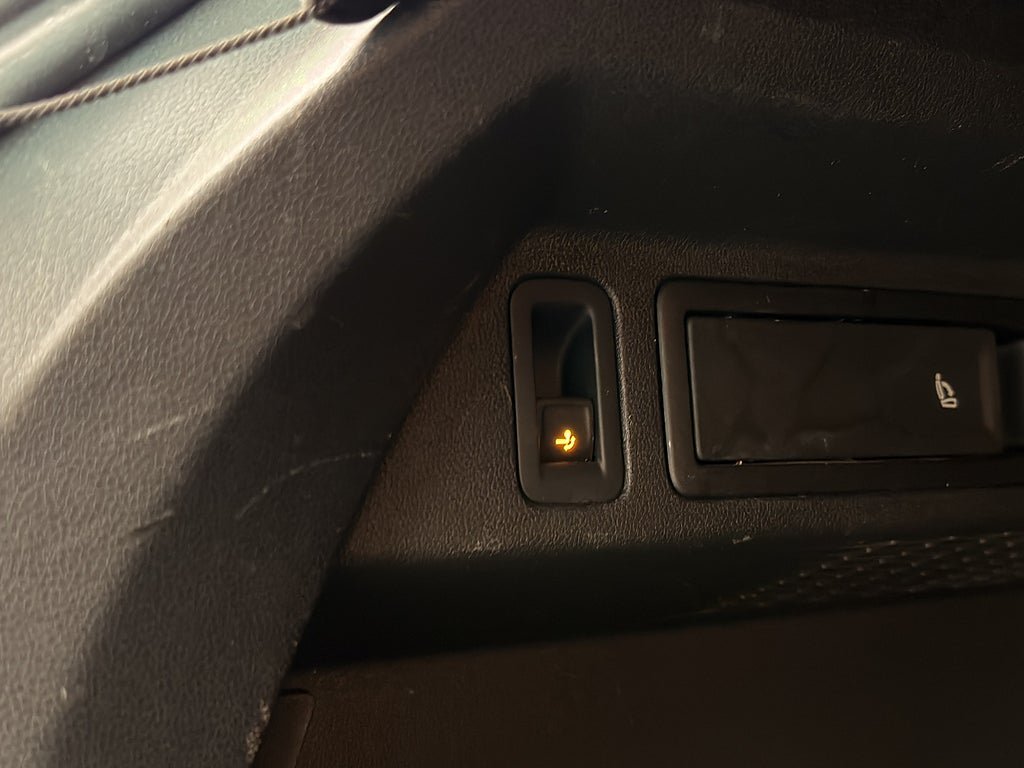 Vehicle Image 26
