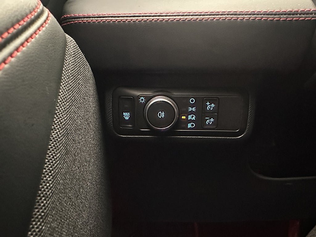 Vehicle Image 33
