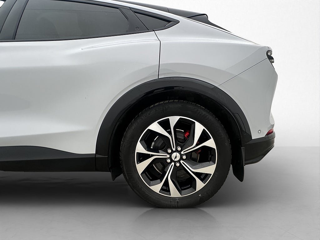Vehicle Image 37