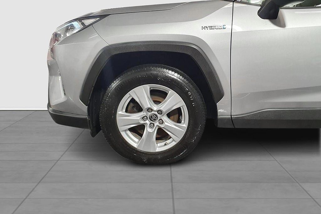 Vehicle Image 9