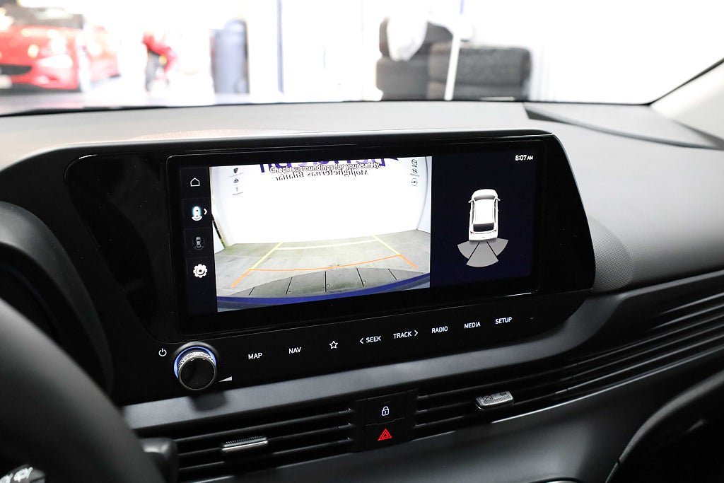 Vehicle Image 7