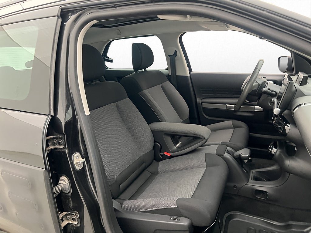 Vehicle Image 15