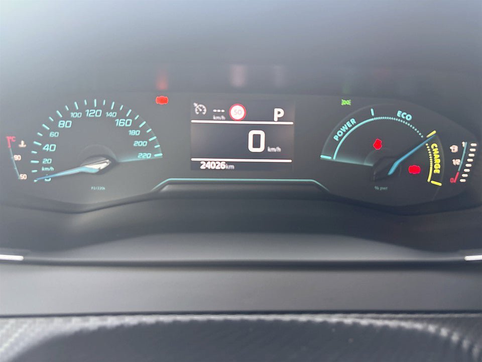 Vehicle Image 9
