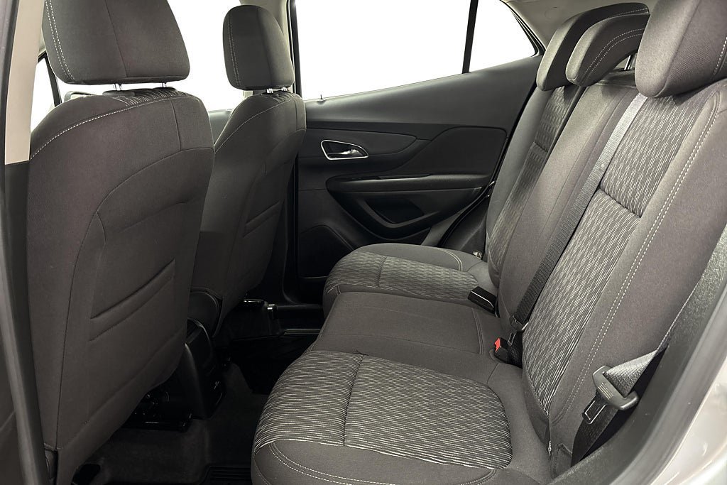 Vehicle Image 16