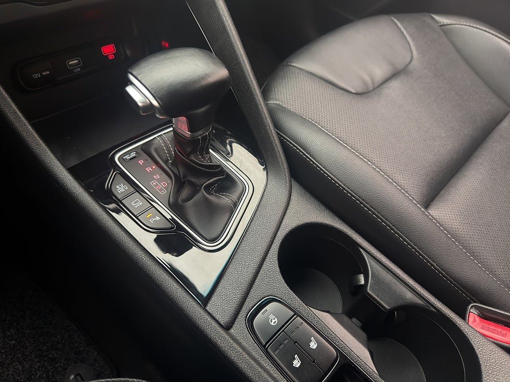 Vehicle Image 17