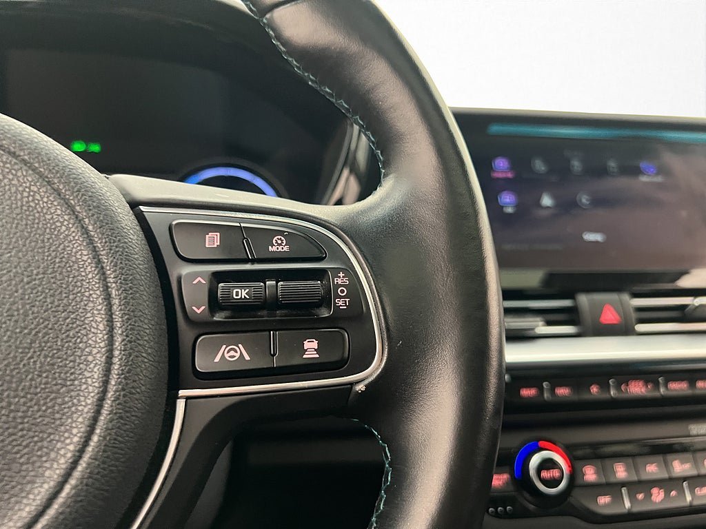 Vehicle Image 28