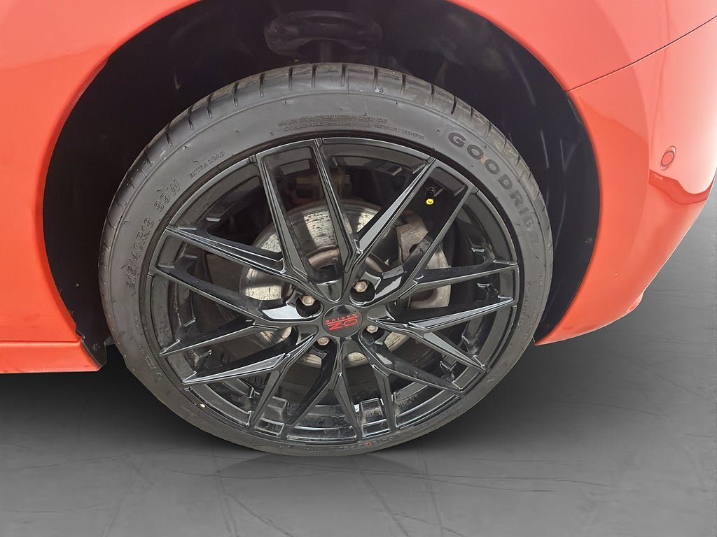 Vehicle Image 33