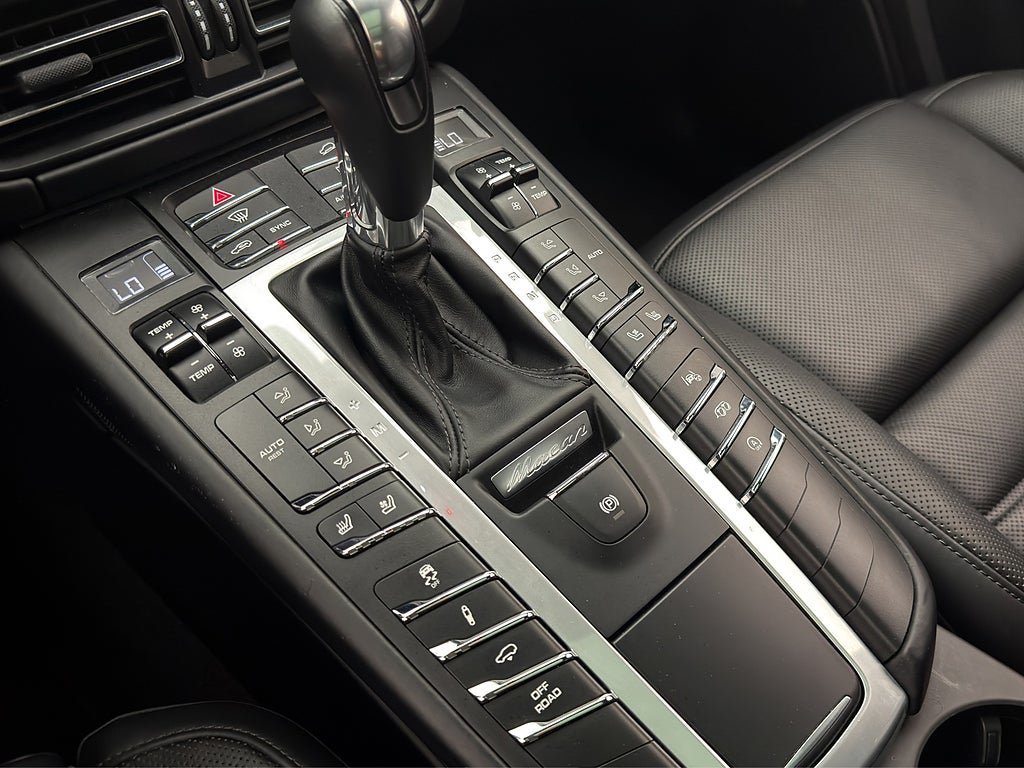 Vehicle Image 31