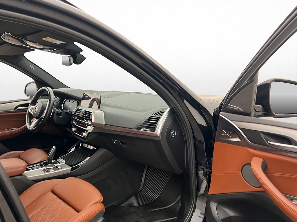 Vehicle Image 33