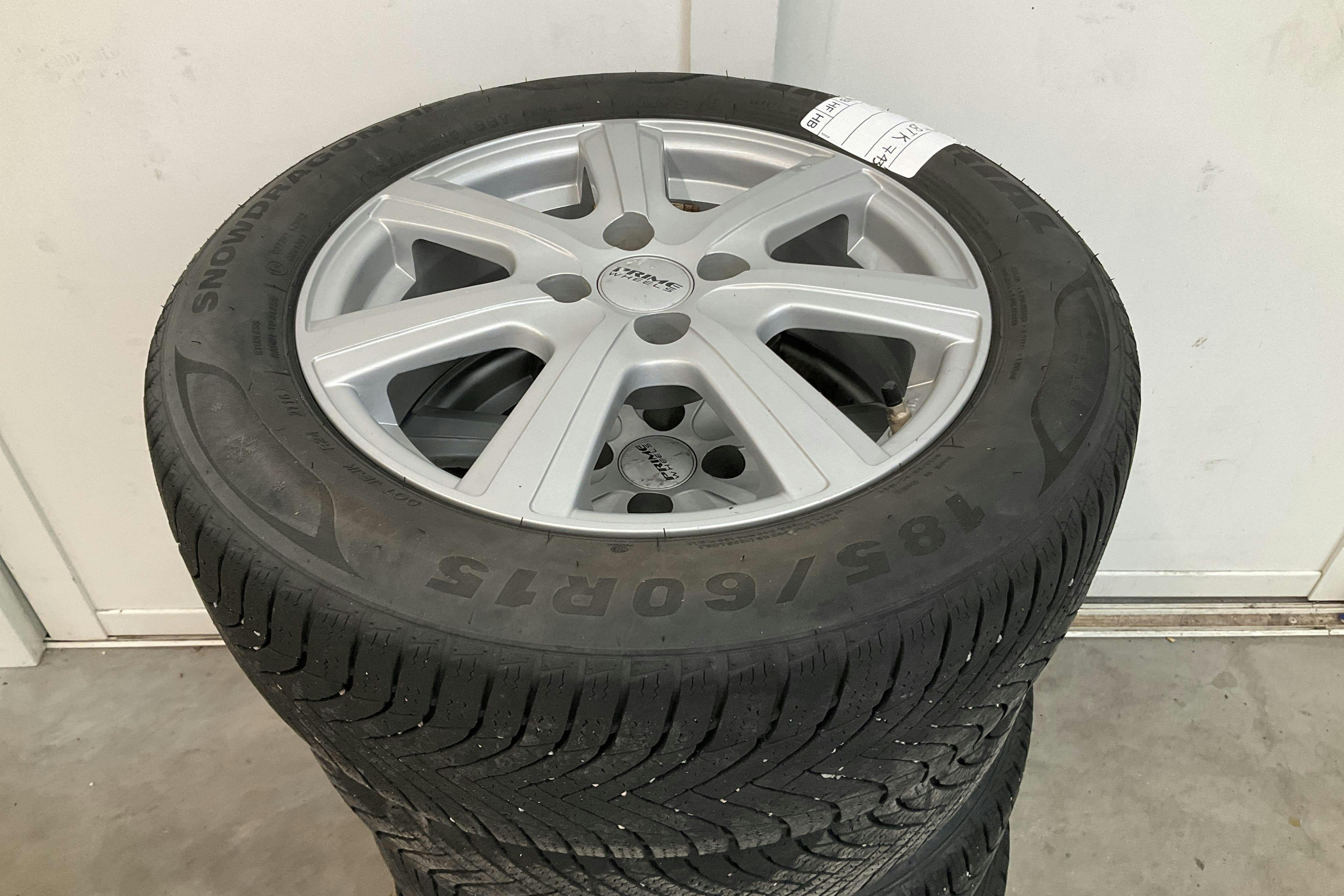 Vehicle Image 11